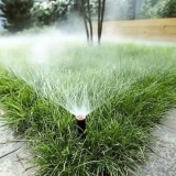 Sistem za navodnjavanje travnjaka: opis kako to učiniti sami